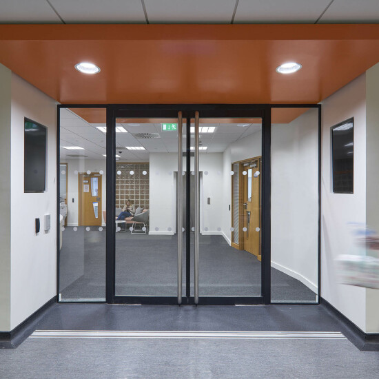 Durable design highly suited for high foot traffic environments such as healthcare and education.