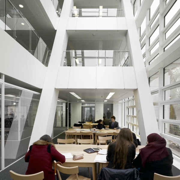 Radii AG Holland Park School Case Study 7