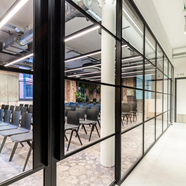 KanipakPhoto W3A1910 HDR Edit min v2