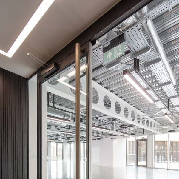 11+12 Wellington Place Leeds Planet LR 36