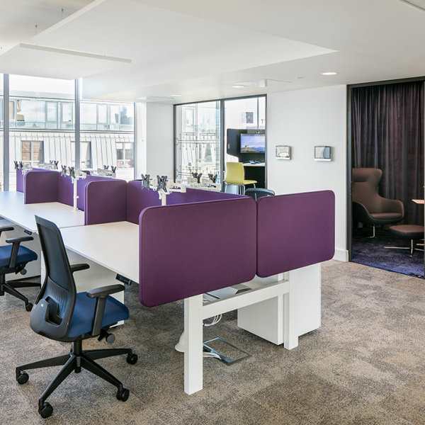 Arm Manchester 3039 1100x733