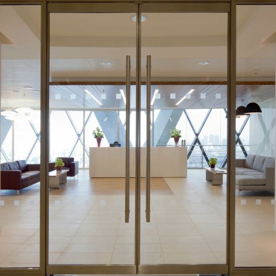 Ultra-slim precision engineered 304 grade stainless steel framework.