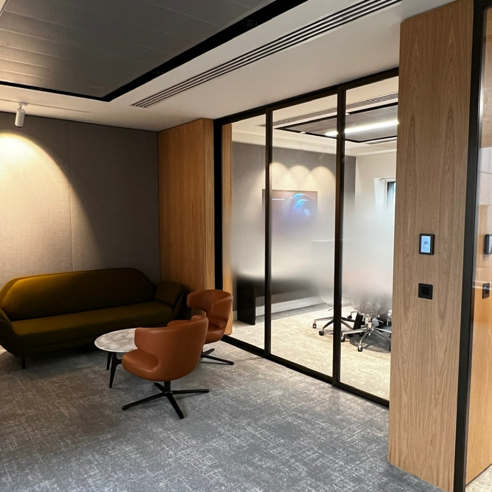 Leading Global Financial Services Group Radii LR 22