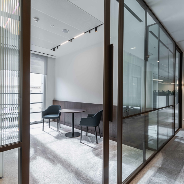 Leading Global Private Equity Firm Radii LR 32