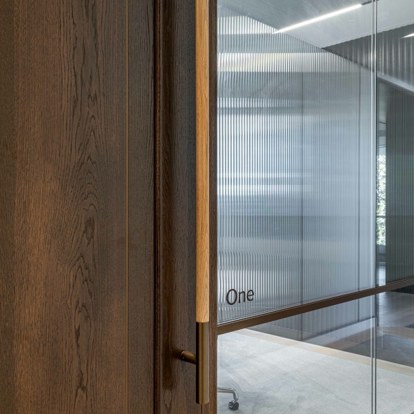 Leading Global Private Equity Firm Radii LR 71