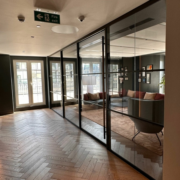 Leading Private Investment Firm Radii LR 37