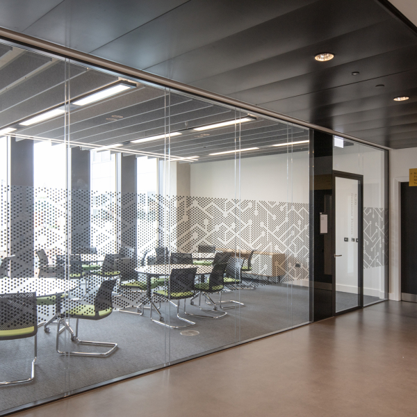 MMU Science Engineering Building 043