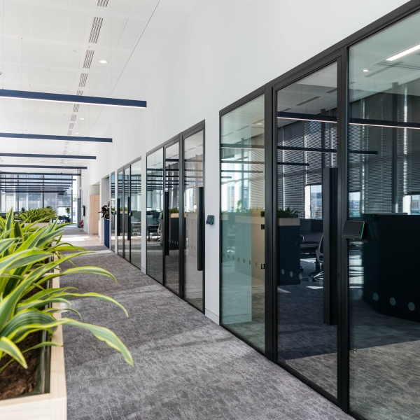 Marsh McLennan Radii LR 9