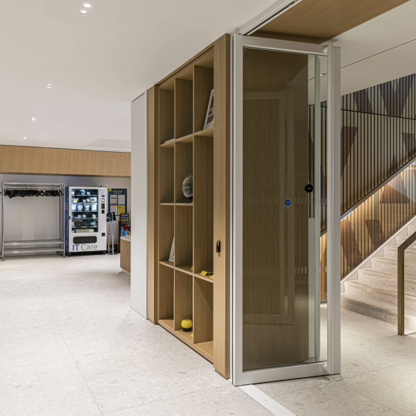 Radii Aviva 80FenchurchSt Ldn Staircase Imagesby SamPhillipsPhoto13of17