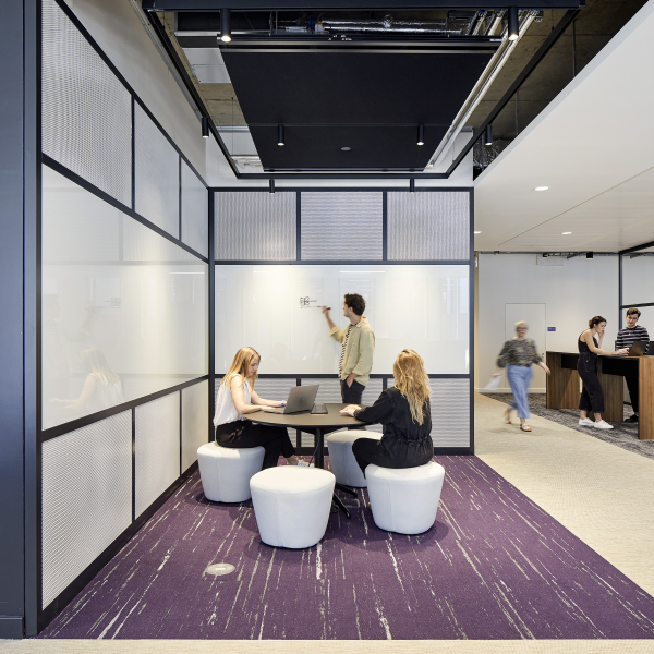 Roku Cambridge Radii 2023 LR 2