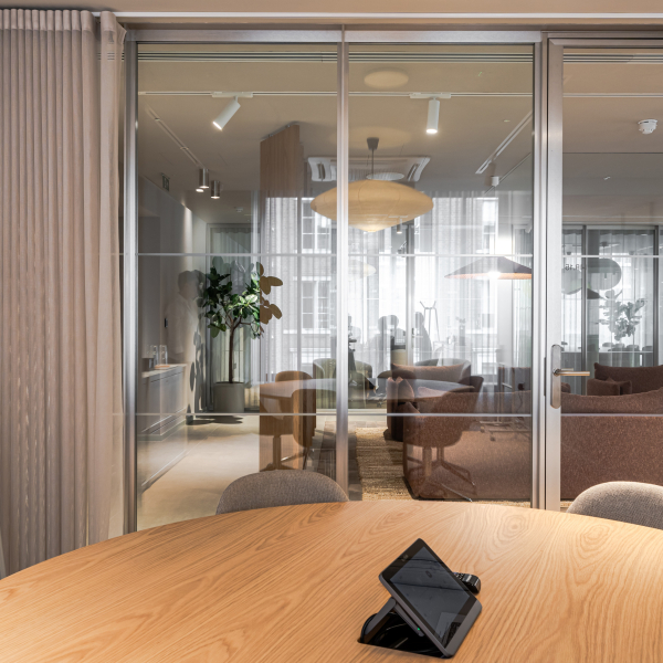 The Office Group Radii 2023 LR 42