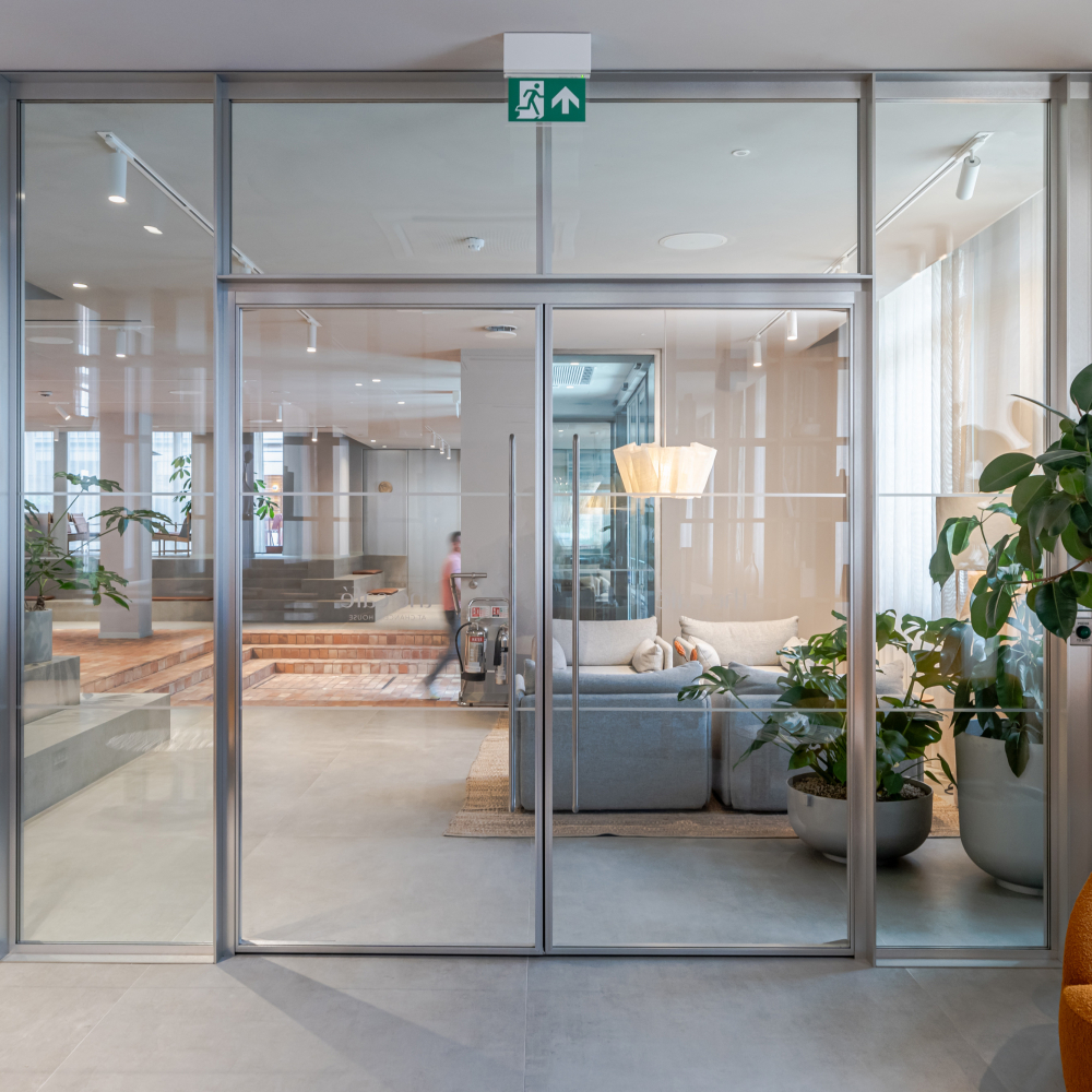 The Office Group Radii 2023 LR 56