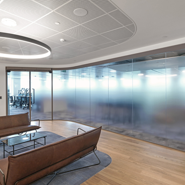 Tilney Smith Williamson Radii LR 33