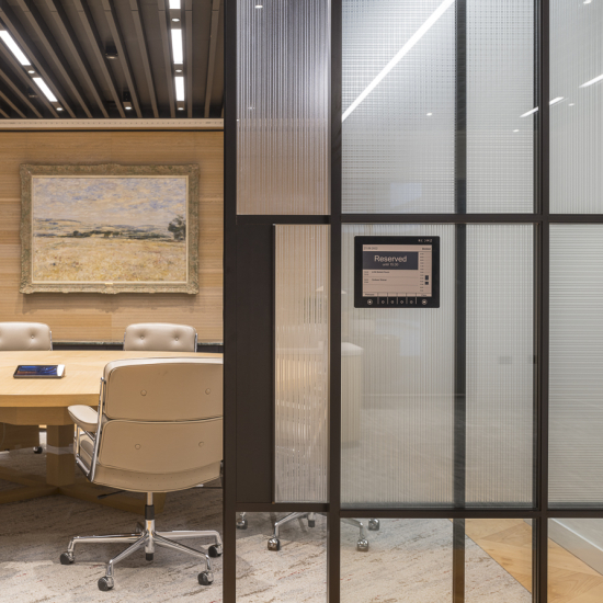 Available with our popular 'Rio' feature banding.